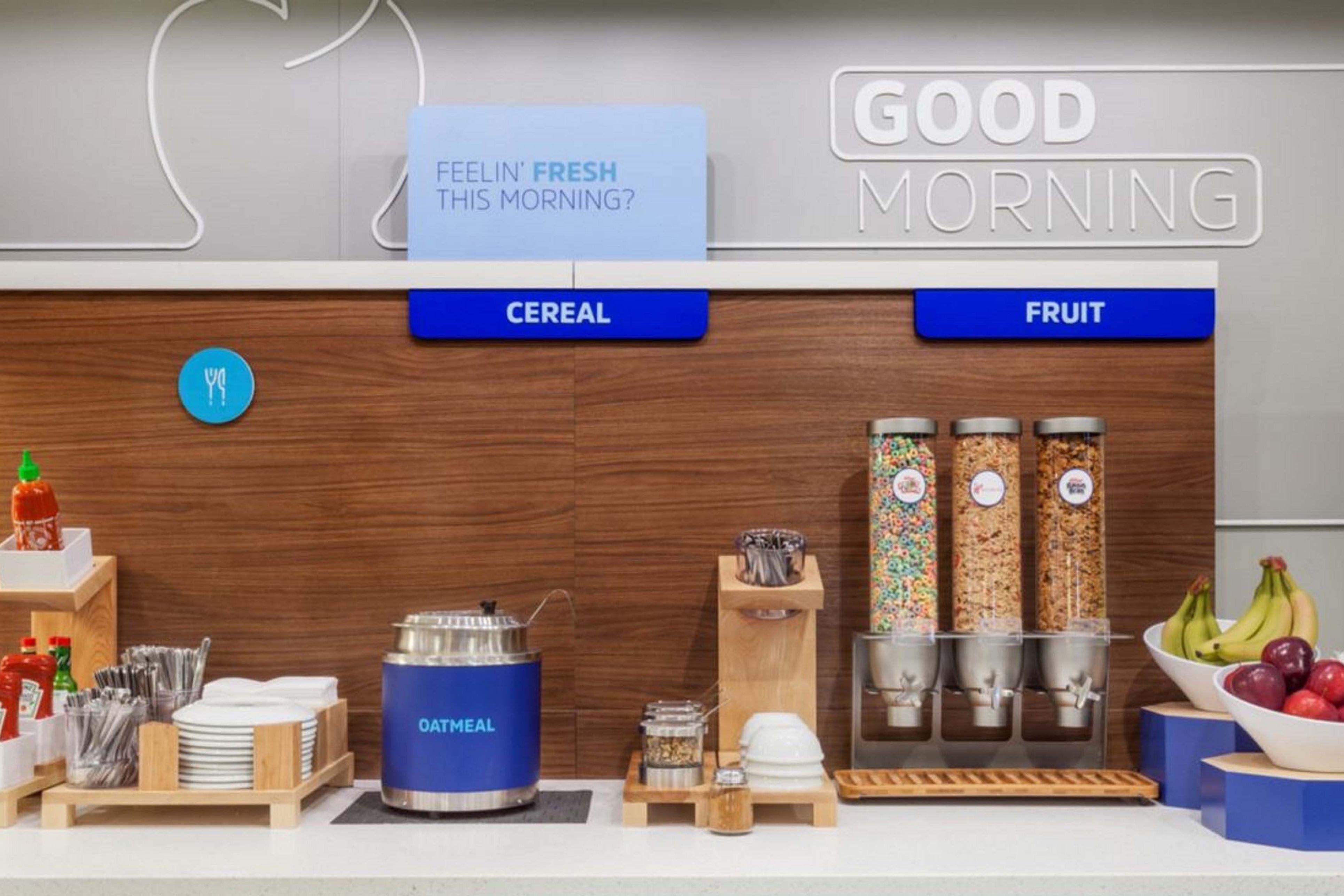 Holiday Inn Express Forest City By Ihg Buitenkant foto